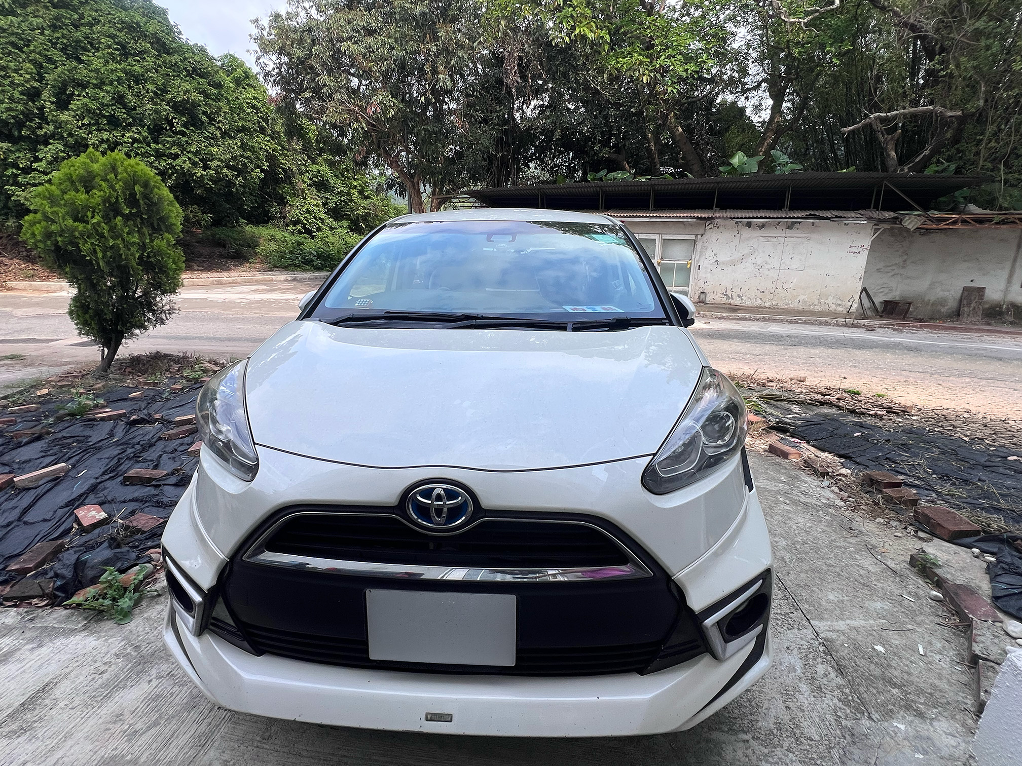 2017 Toyota Sienta Hybrid II